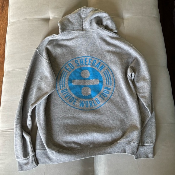 Ed Sheeran Divide World Tour Hoodie Size L - Picture 2 of 4